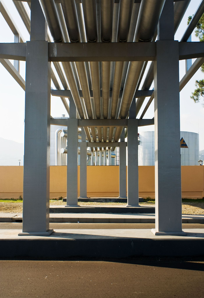 Usa, sanzioni alla Cina su import condotti petroliferi