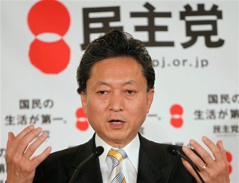 Giappone, Hatoyama si dimette. Arriva Kan