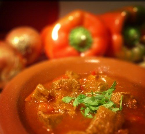 Euro, ai minimi da 4 anni