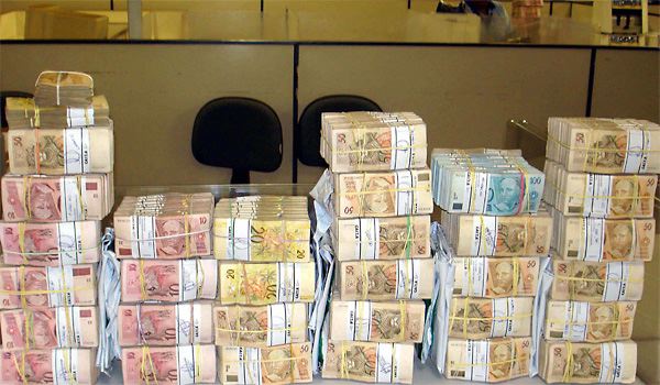 Analisi fondamentale, la valuta brasiliana volta sulle vendite americane