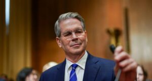 Fed, Bessent chiede taglio tassi di 150 punti